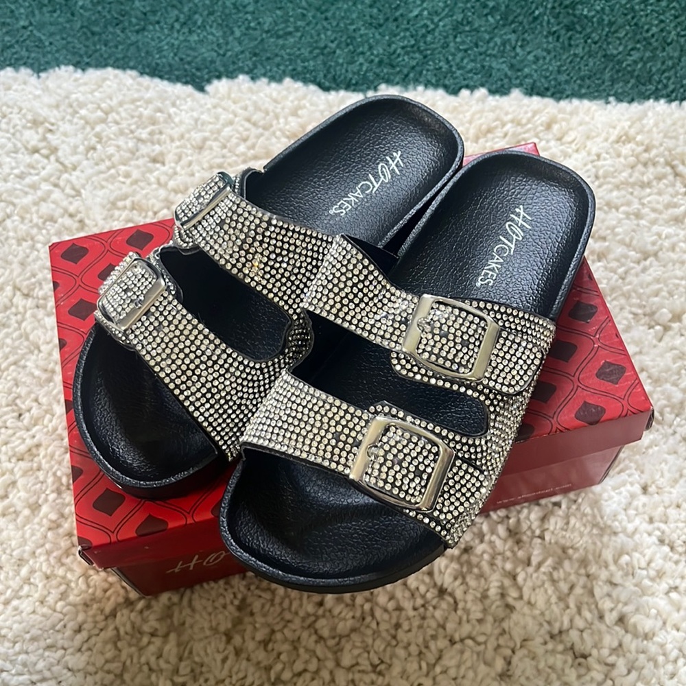 NIB Girls rhinestone sandals